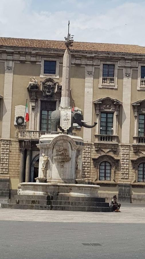 Ferienwohnung Sotto Il Duomo CTA Exterior foto